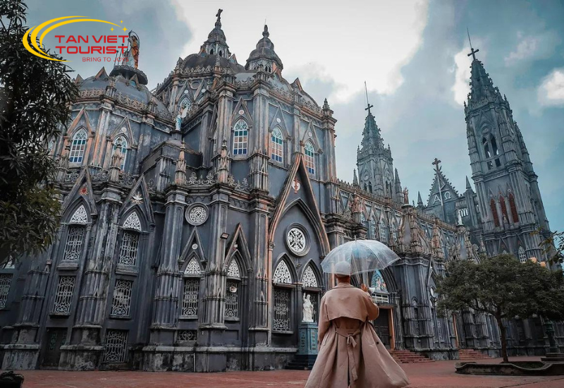 vqg-xuan-thuy-nha-tho-do-hai-ly