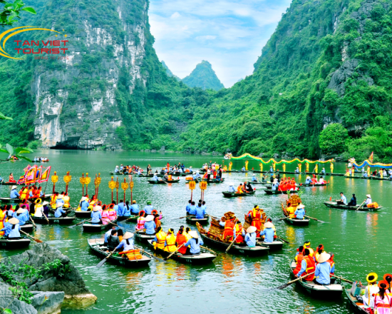 Tour Du Lịch Đền Đinh Lê - Thung Nham - Tràng An